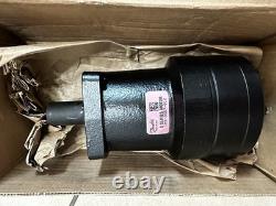 Danfoss- Char-Lyn-Eaton 103-3587-012 S Series Hydraulic Motor