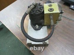 Eaton Char-Lynn Hydraulic Motor 158-400-001 Displacement 2.2 Cubic In Per Rev