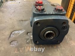 Eaton Char-Lynn Hydraulic Spool Motor tractor # 211 1037001 12741 (LPW71C)