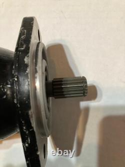 Eaton Fixed Piston Hydraulic Motor 74118-DBZ-01 Harvesters Sprayers Log Skidders