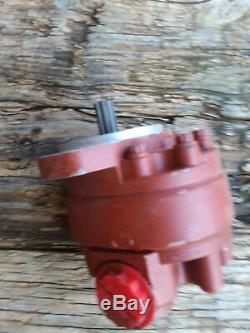 Eaton hydraulic pump john deere model 25300 502c part #25307RSE ford new holland