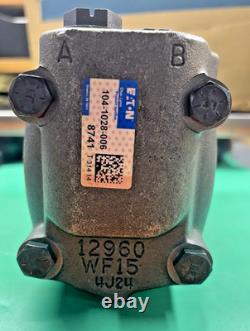 Nos Genuine Eaton Char-lynn 104-1028-006 High-torque Hydraulic Spinner Motor